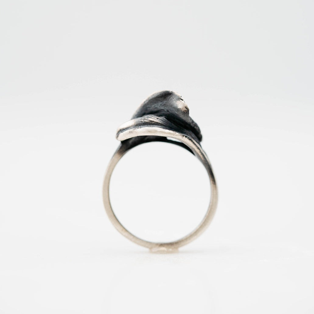Black & Gold Flower Ring